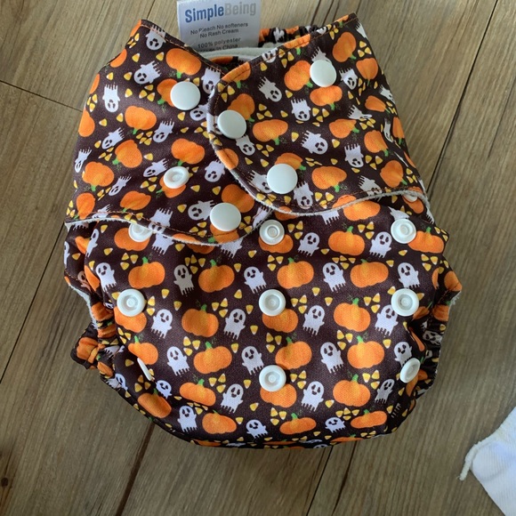 Various cloth diapers. - Picture 3 of 14